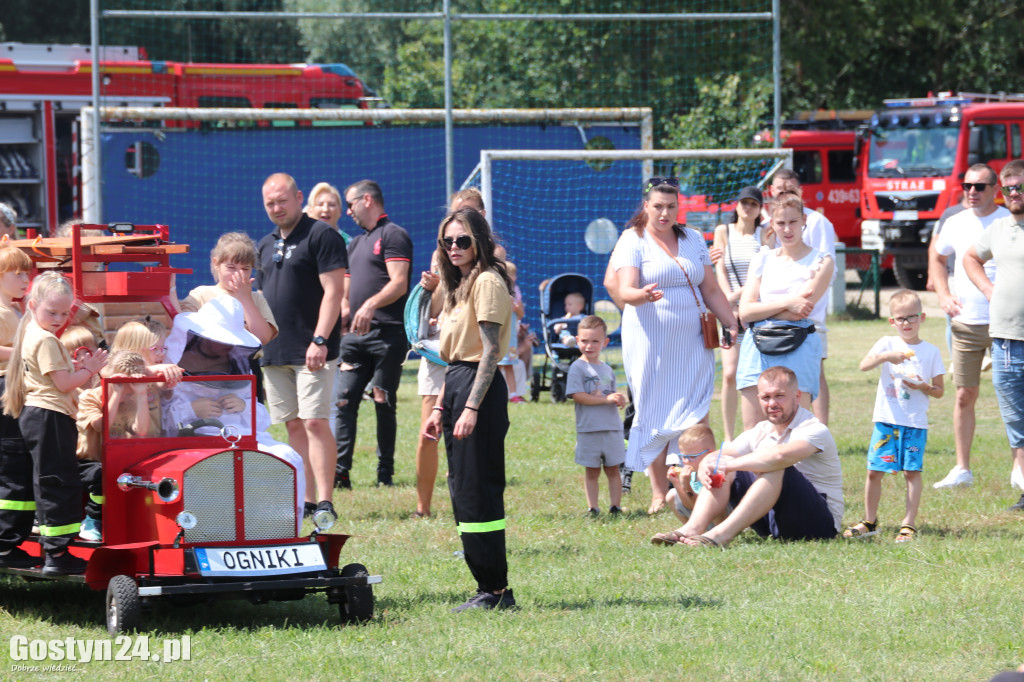 Strażacki Piknik Historyczny w Dzięczynie