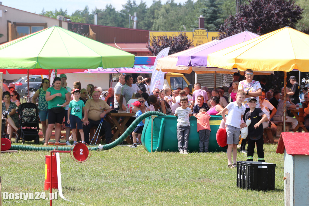 Strażacki Piknik Historyczny w Dzięczynie