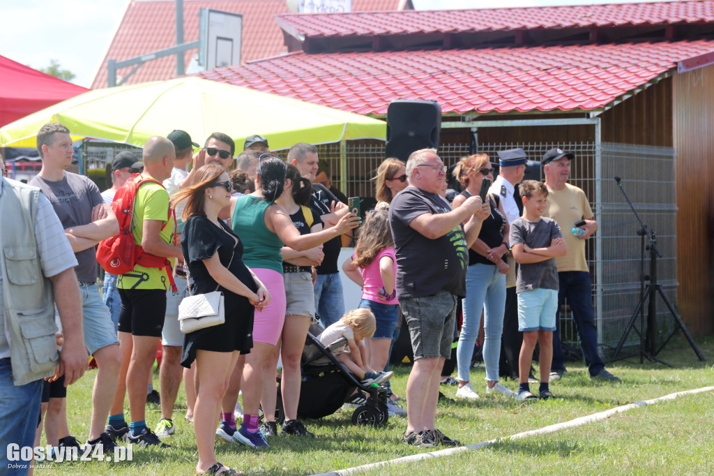 Strażacki Piknik Historyczny w Dzięczynie