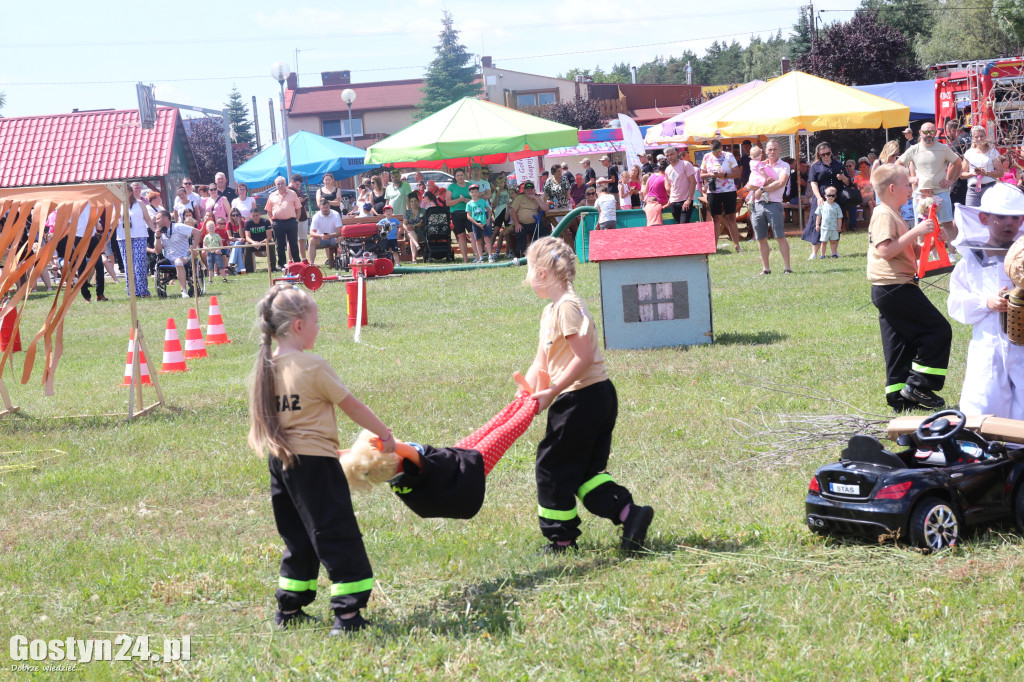 Strażacki Piknik Historyczny w Dzięczynie