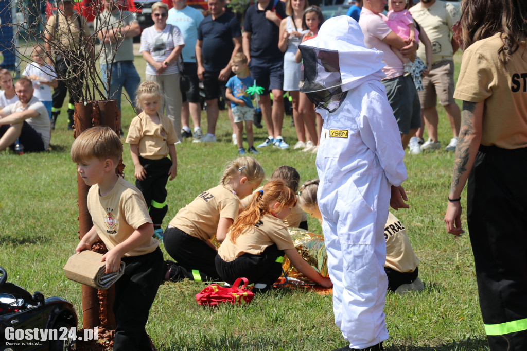 Strażacki Piknik Historyczny w Dzięczynie