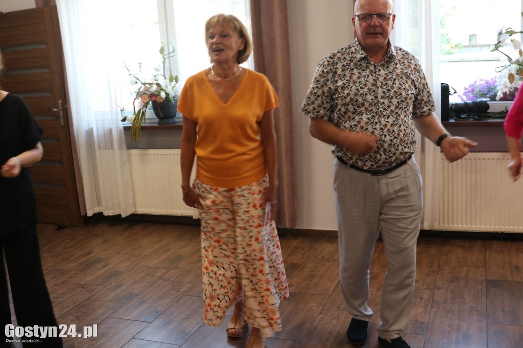 Zjazd absolwentów klas ósmych szkoły w Piaskach po 50 latach