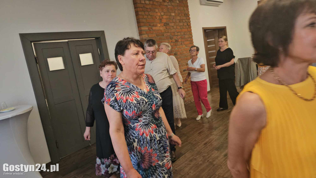 Zjazd absolwentów klas ósmych szkoły w Piaskach po 50 latach