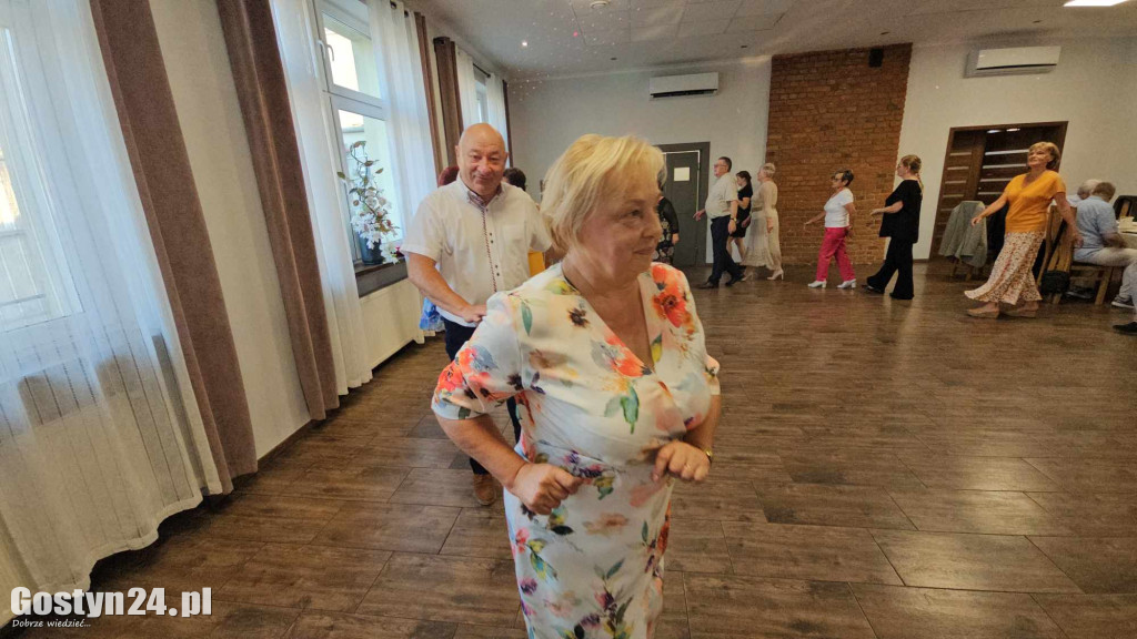 Zjazd absolwentów klas ósmych szkoły w Piaskach po 50 latach