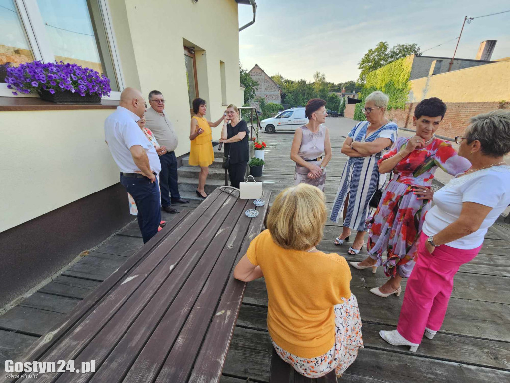 Zjazd absolwentów klas ósmych szkoły w Piaskach po 50 latach