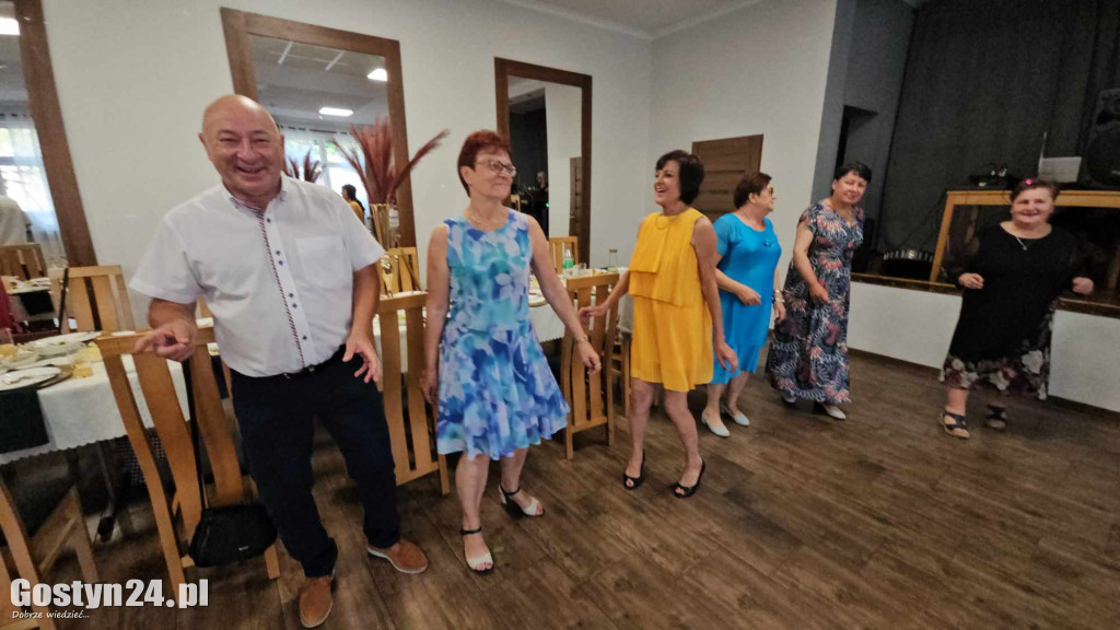 Zjazd absolwentów klas ósmych szkoły w Piaskach po 50 latach