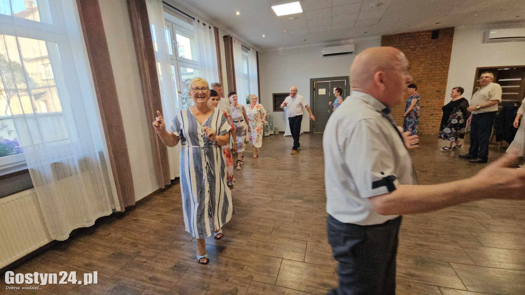Zjazd absolwentów klas ósmych szkoły w Piaskach po 50 latach