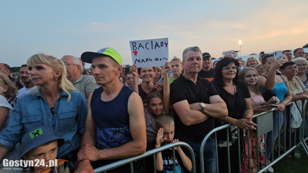 Tłumy na koncercie zespołu Baciary w Pępowie