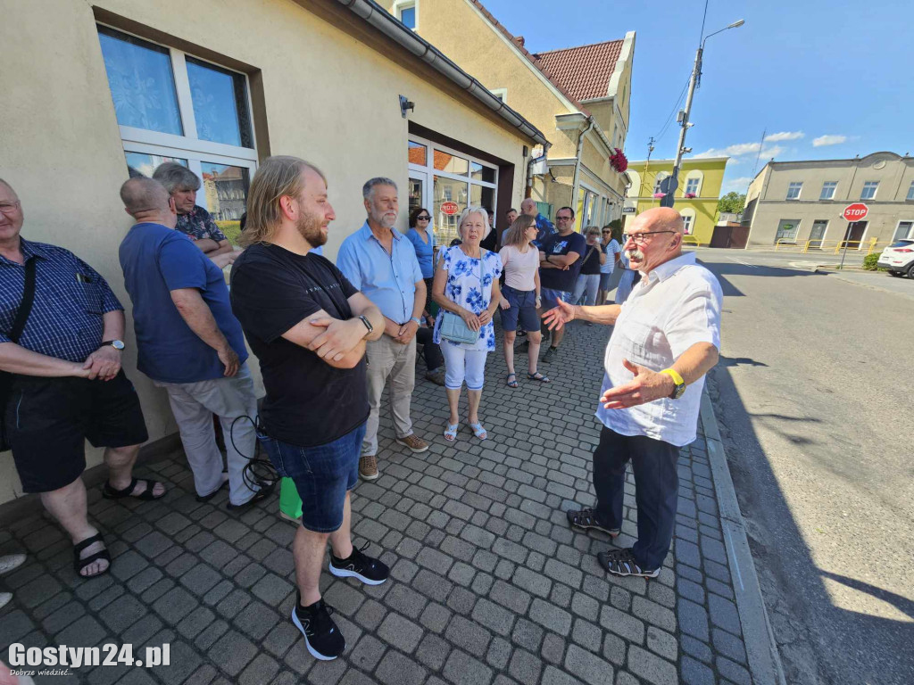 Historyczny spacer z Janem Niedzielą po rynku w Piaskach