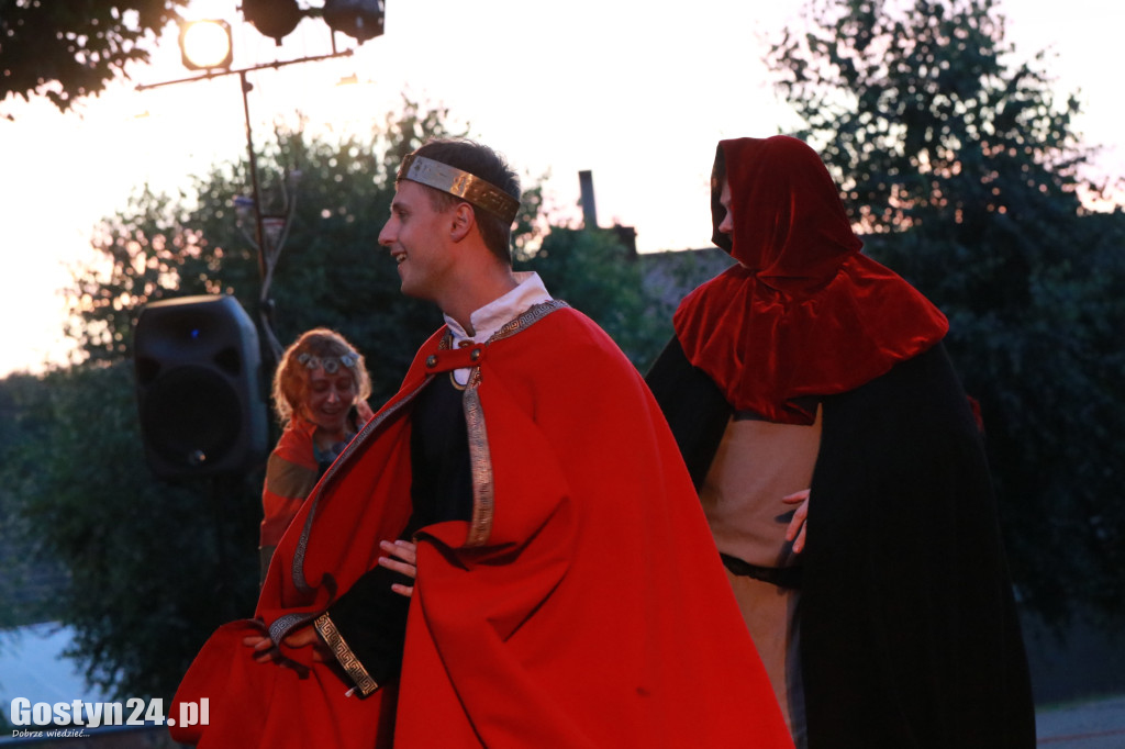 Teatr w małym mieście - dwa spektakle w Piaskach