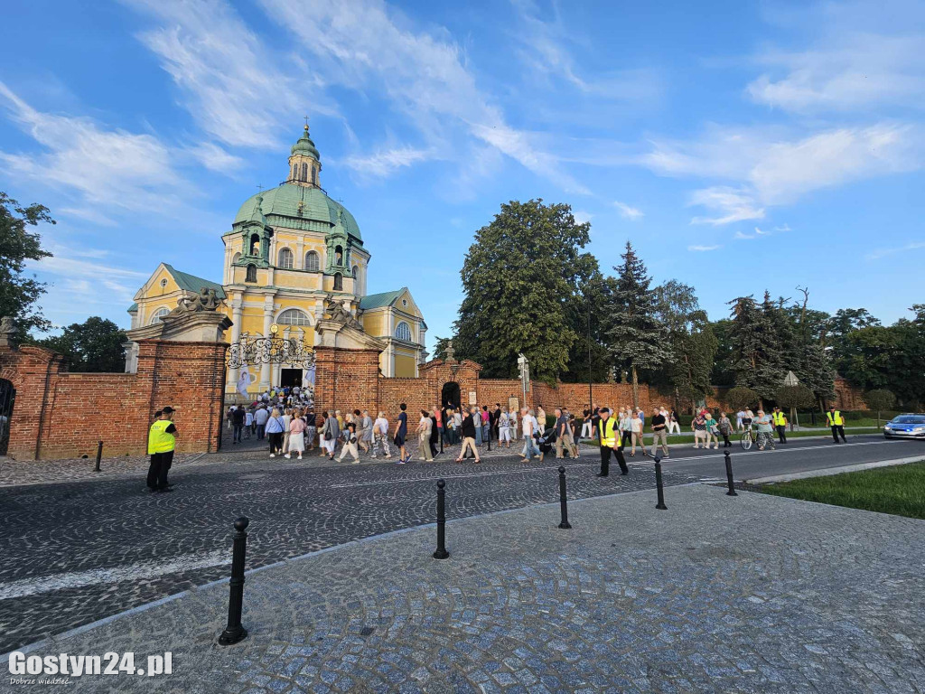 Procesja fatimska przeszła ulicami Gostynia na Świętą Górę