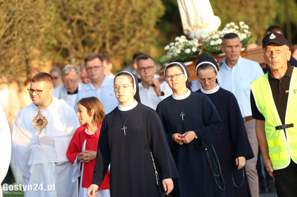 Procesja fatimska przeszła ulicami Gostynia na Świętą Górę