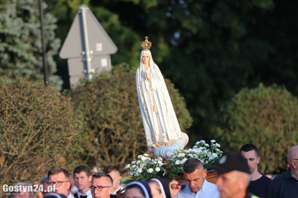 Procesja fatimska przeszła ulicami Gostynia na Świętą Górę