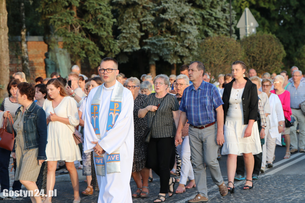 Procesja fatimska przeszła ulicami Gostynia na Świętą Górę