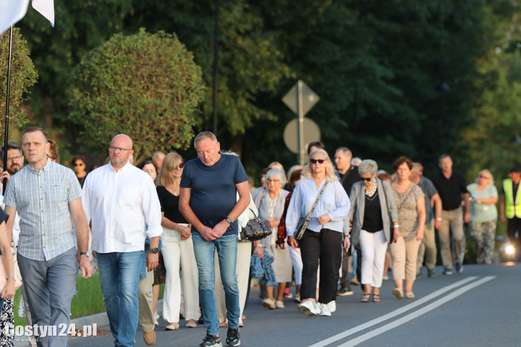 Procesja fatimska przeszła ulicami Gostynia na Świętą Górę