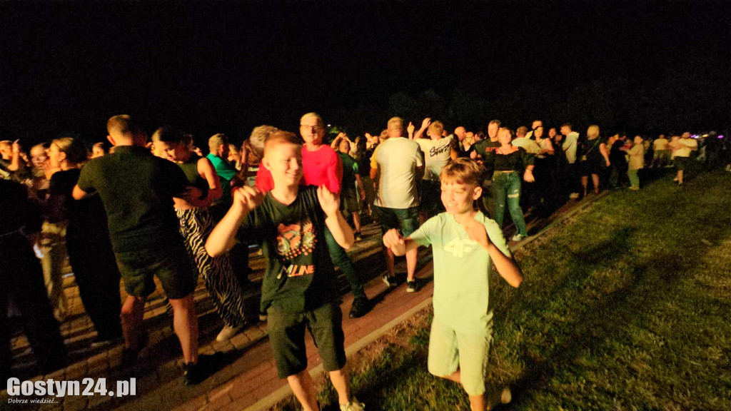 Impreza z Dj-ami zorganizowana przez OSP Niepart