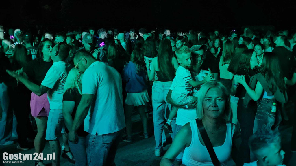Impreza z Dj-ami zorganizowana przez OSP Niepart