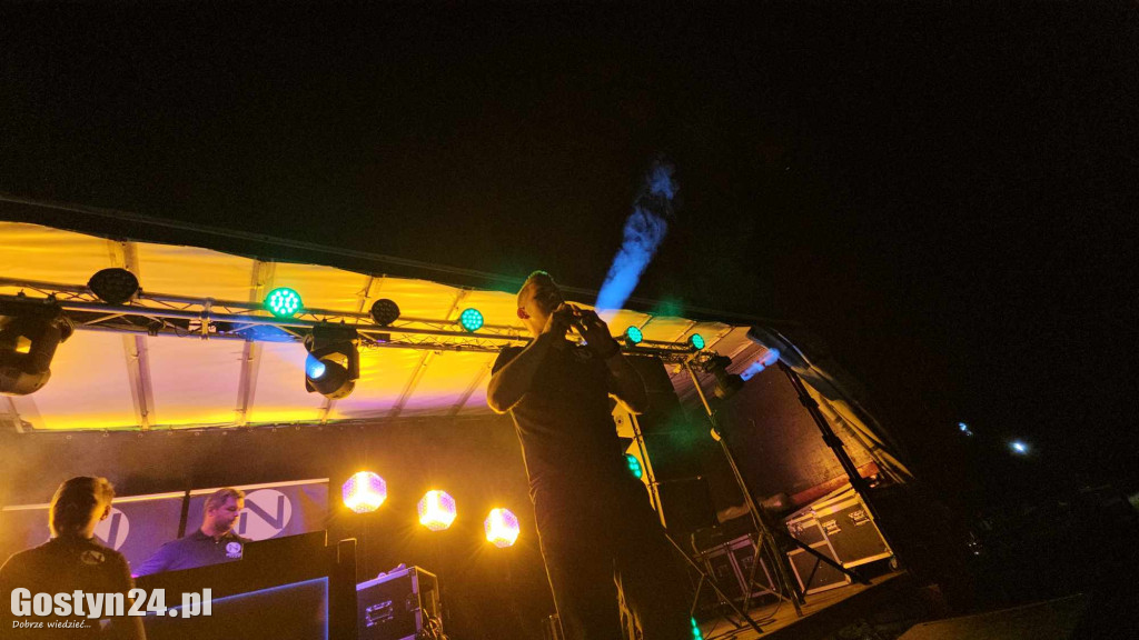 Impreza z Dj-ami zorganizowana przez OSP Niepart