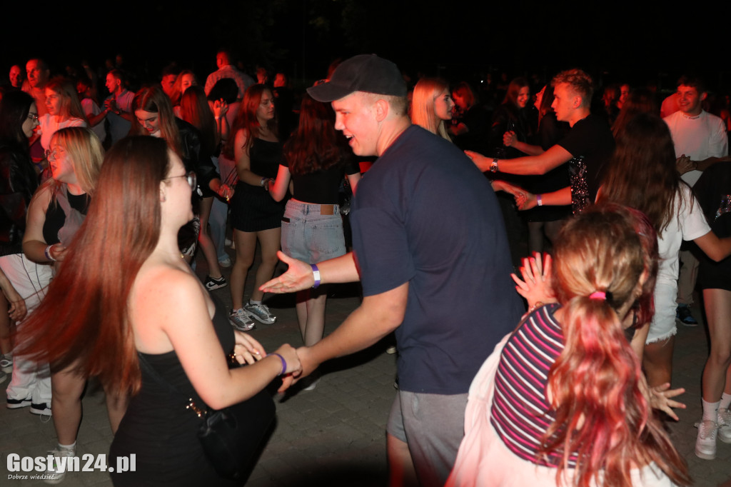 Impreza z Dj-ami zorganizowana przez OSP Niepart