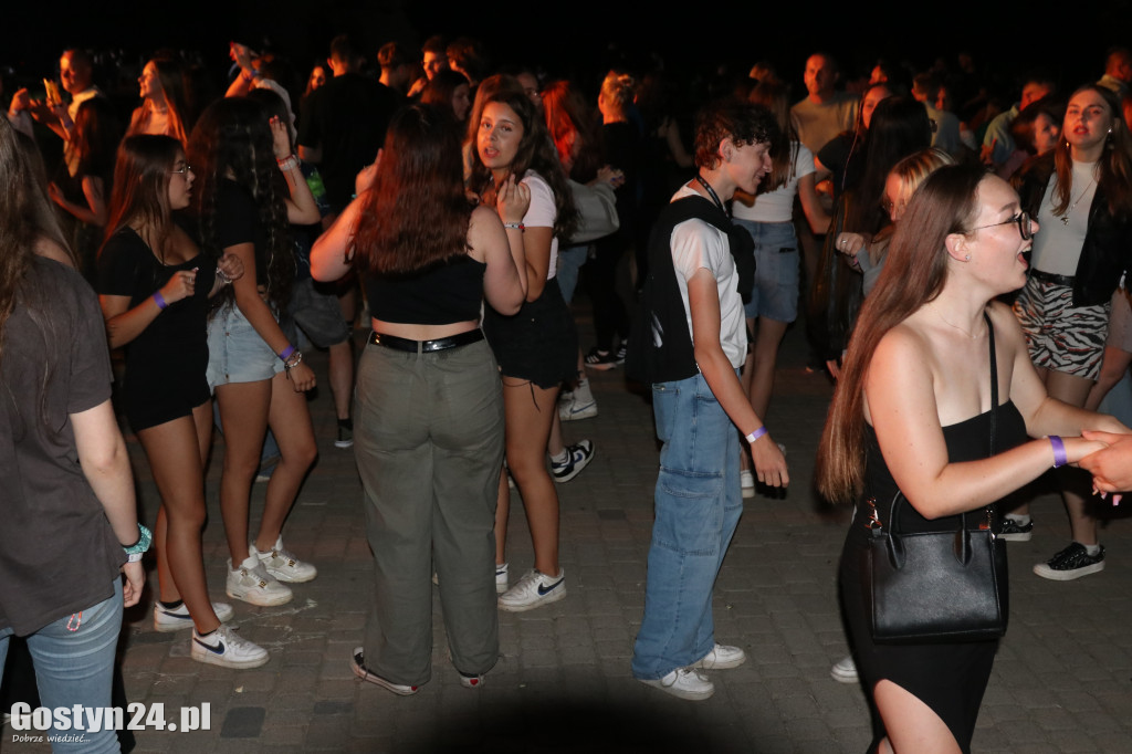 Impreza z Dj-ami zorganizowana przez OSP Niepart
