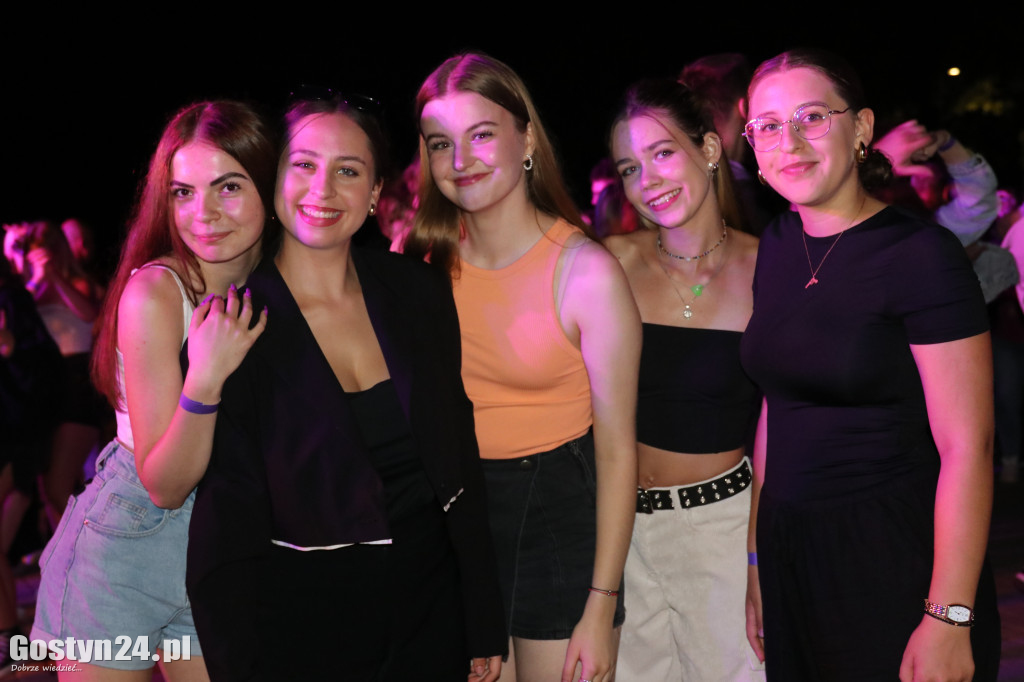 Impreza z Dj-ami zorganizowana przez OSP Niepart