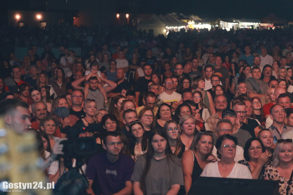 Występ zespołów Maanam Tribute Band oraz Beata i Bajm w Poniecu