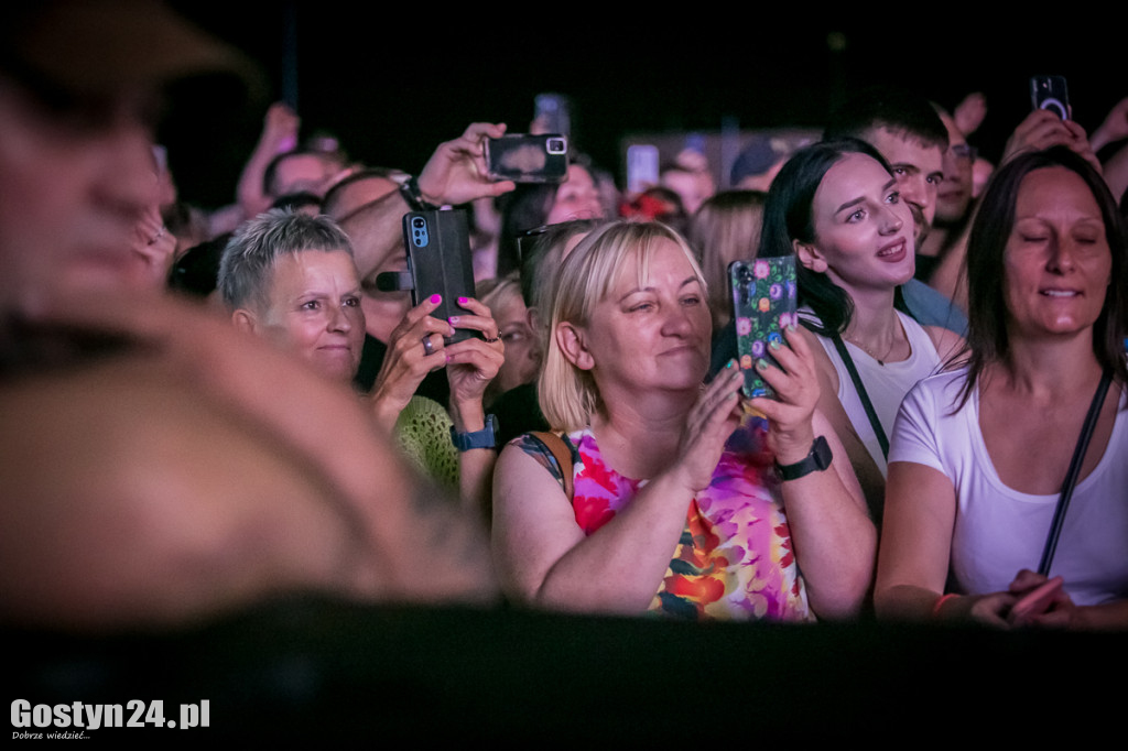 Występ zespołów Maanam Tribute Band oraz Beata i Bajm w Poniecu