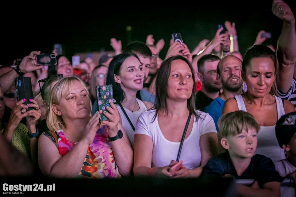 Występ zespołów Maanam Tribute Band oraz Beata i Bajm w Poniecu