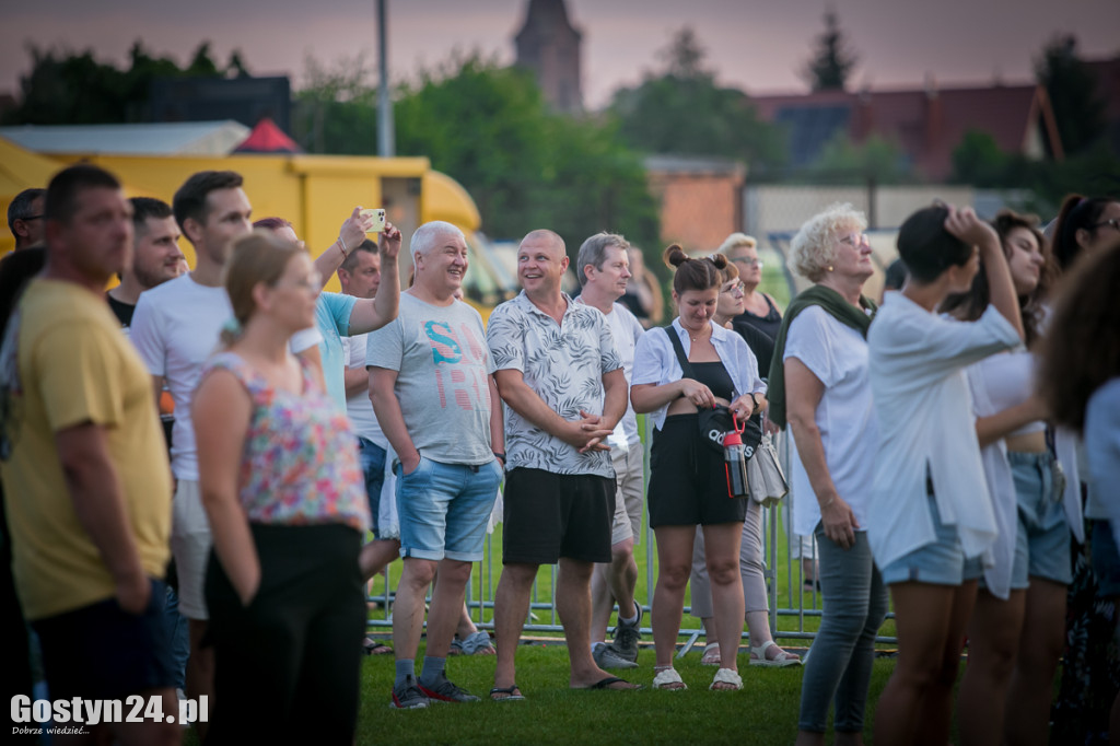 Występ zespołów Maanam Tribute Band oraz Beata i Bajm w Poniecu