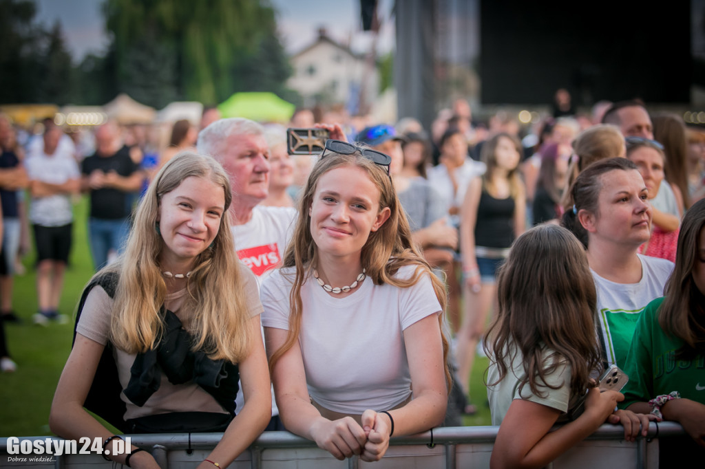 Występ zespołów Maanam Tribute Band oraz Beata i Bajm w Poniecu