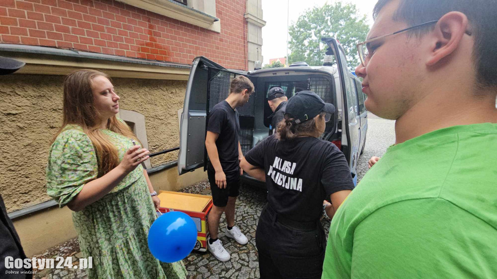 Święto Policji w liceum i piknik przy starostwie