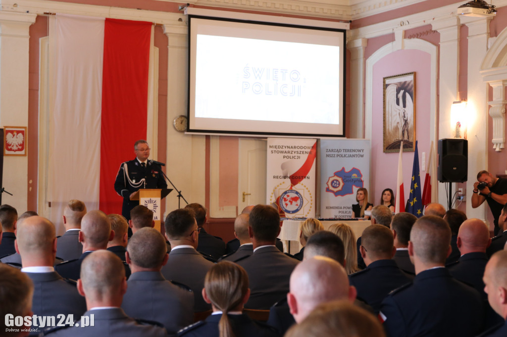 Święto Policji w liceum i piknik przy starostwie