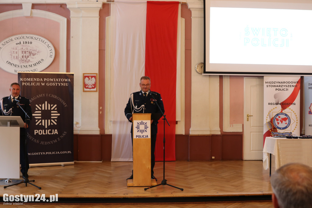 Święto Policji w liceum i piknik przy starostwie