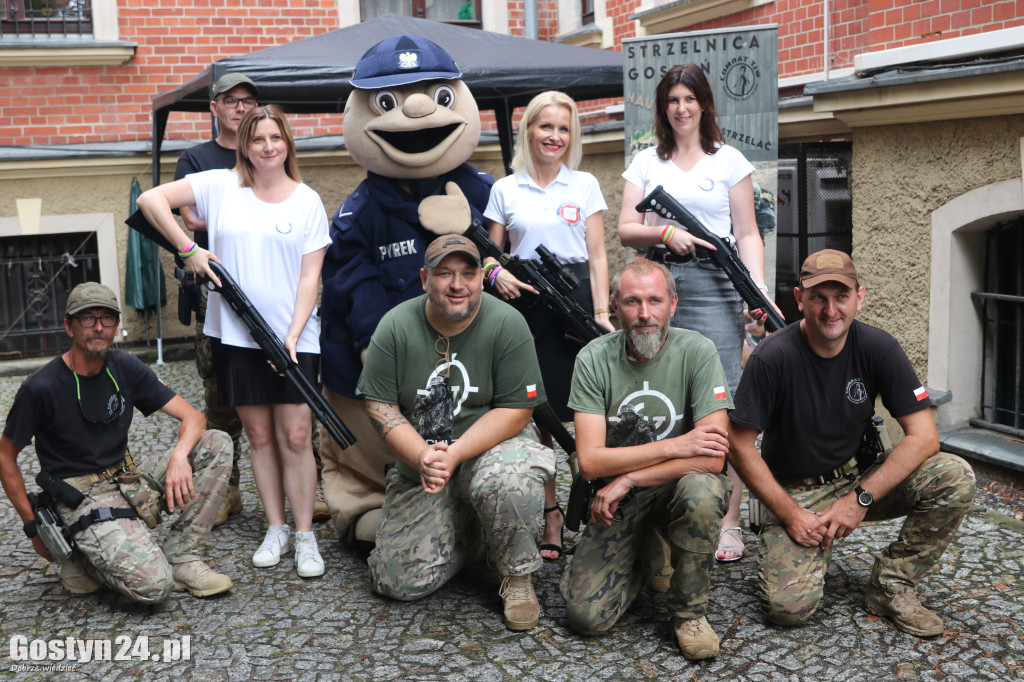 Święto Policji w liceum i piknik przy starostwie