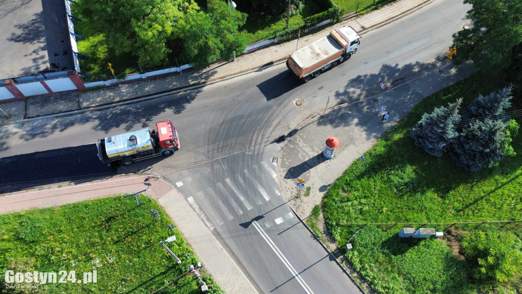 Remont ul. Fabrycznej i wymiana słupów na ul. Nad Kanią w Gostyniu