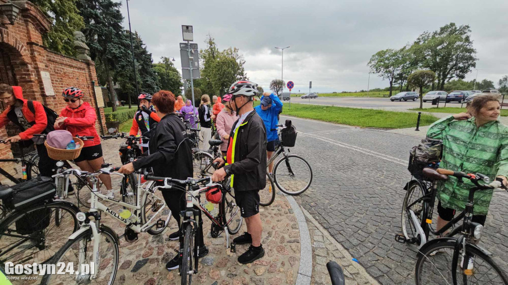 Pielgrzymi pojechali rowerami ze Świętej Góry do Błażejewa