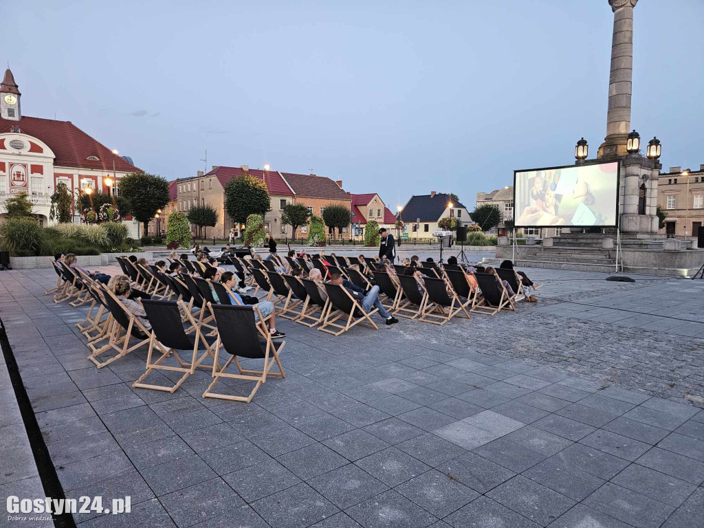 Kino plenerowe na gostyńskim rynku