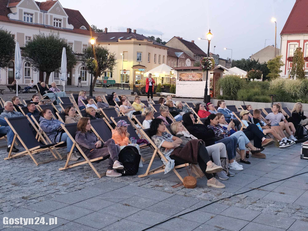 Kino plenerowe na gostyńskim rynku