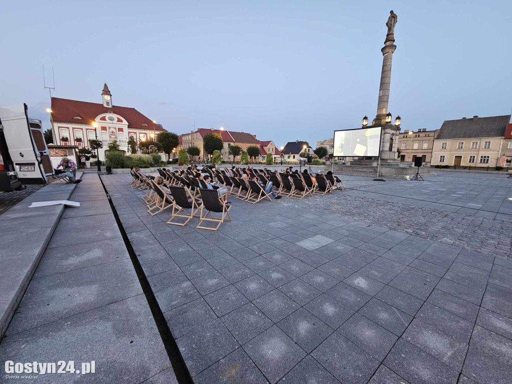 Kino plenerowe na gostyńskim rynku