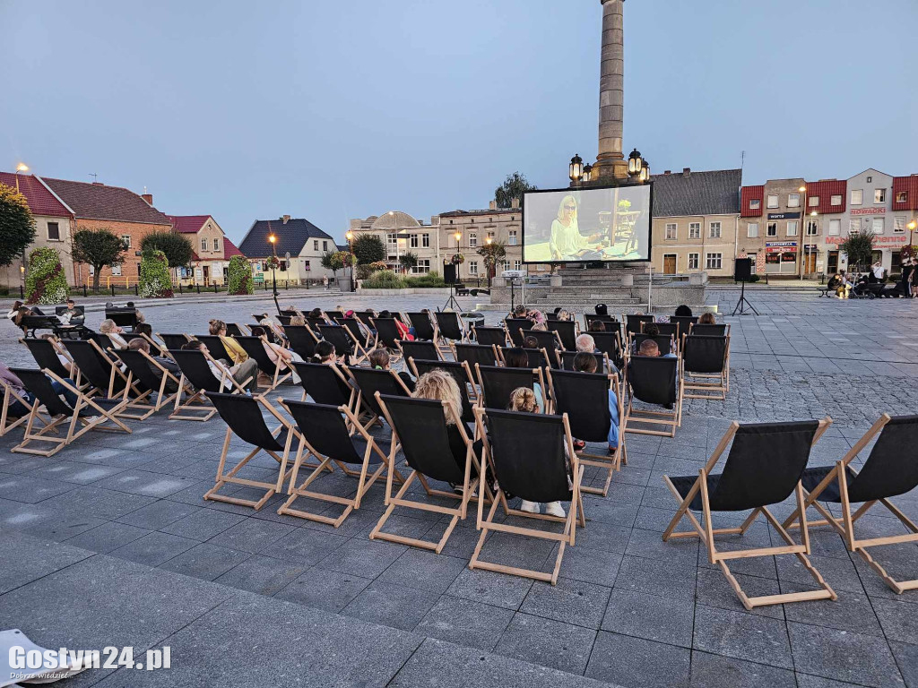 Kino plenerowe na gostyńskim rynku
