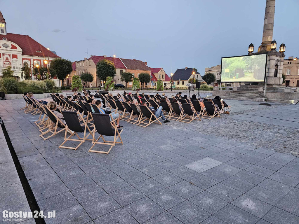 Kino plenerowe na gostyńskim rynku