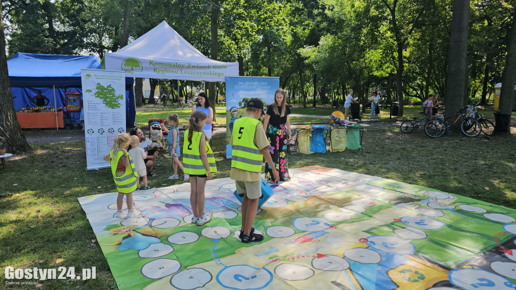 Piknik Rodzinny w parku w Pogorzeli