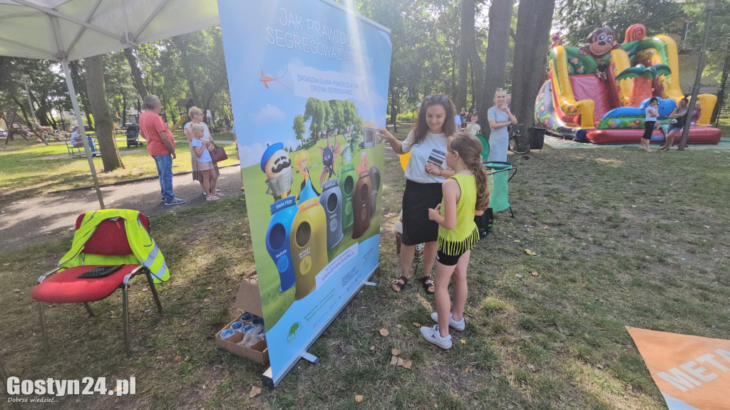 Piknik Rodzinny w parku w Pogorzeli