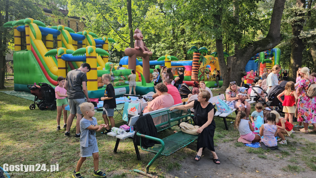 Piknik Rodzinny w parku w Pogorzeli