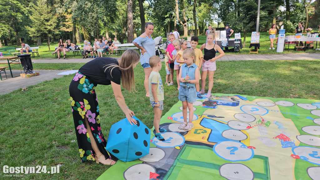 Piknik Rodzinny w parku w Pogorzeli