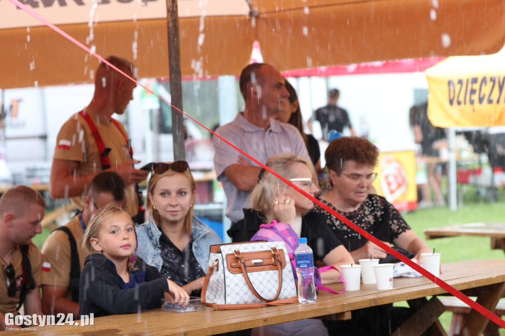 Piknik charytatywny dla Michasia w Dzięczynie