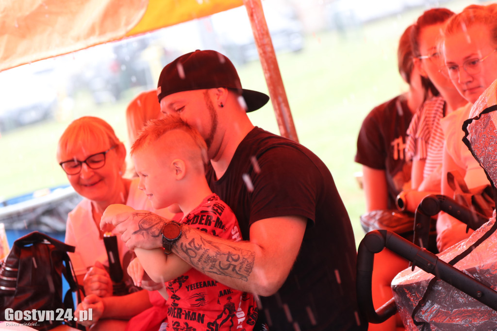 Piknik charytatywny dla Michasia w Dzięczynie