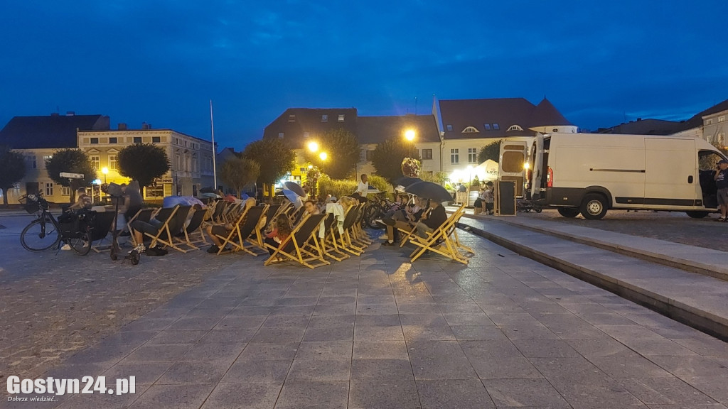 Kino plenerowe na gostyńskim rynku