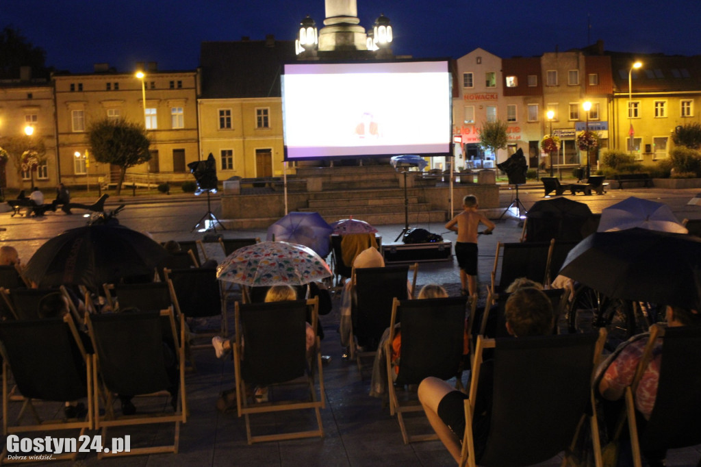Kino plenerowe na gostyńskim rynku