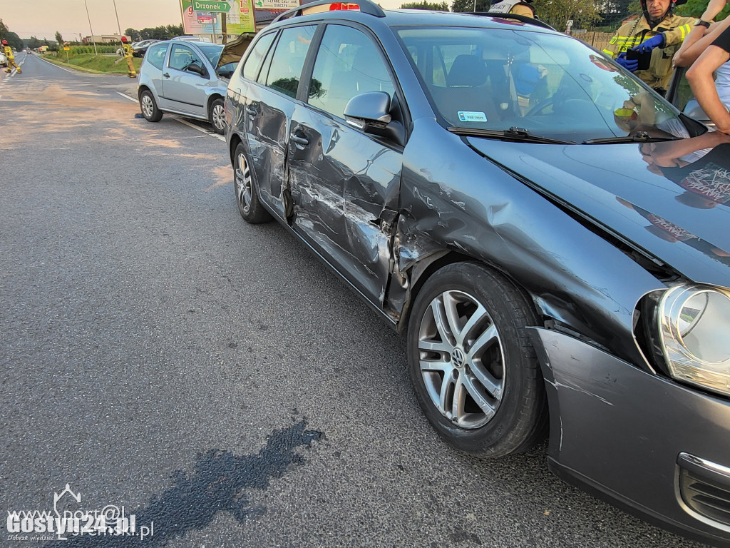 Kolizja dwóch osobówek w sąsiednim powiecie